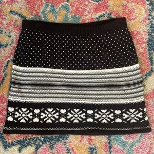 Candie’s sweater mini skirt